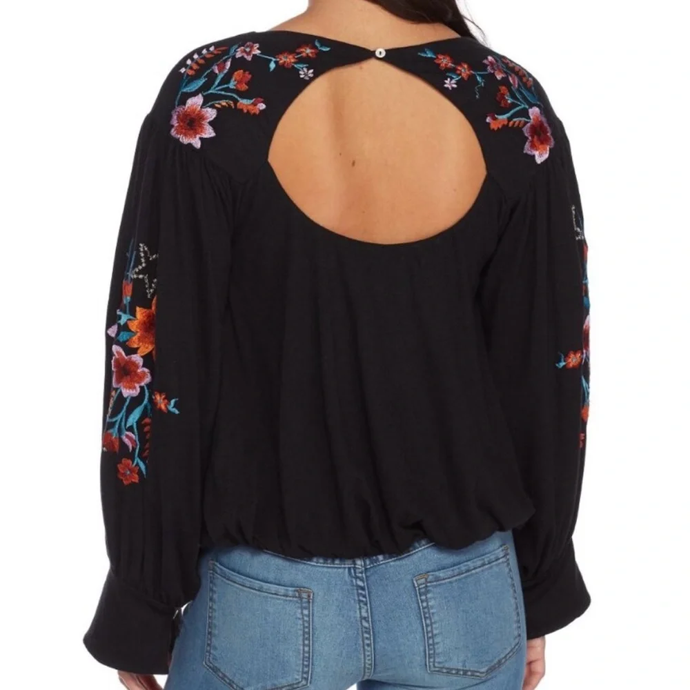 SOLDFree People Floral Embroidered Black Bubble Hem Lita Blouse Open Neck Medium - Picture 2 of 13